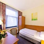 Signature Hansahof Szálloda 3*
