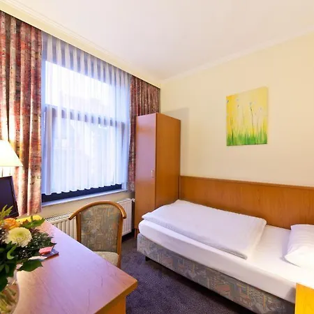 Signature Hansahof Hotel 3*