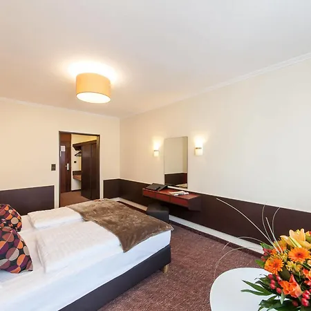 Hotel Signature Hansahof 3*