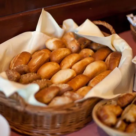 Hotel Signature Hansahof 3*