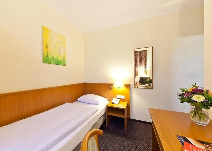 Signature Hansahof Hotel 3*