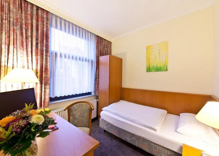 Signature Hansahof Hotel 3*